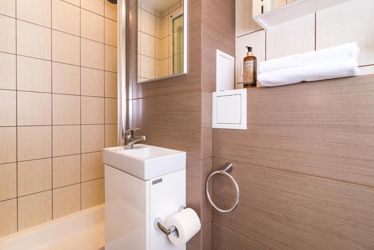 Bagno 7 - Modern Apartment By Noclegi Renters Warsawa Bagian luar foto